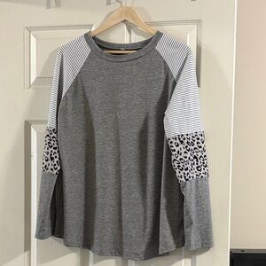 Chic Gray Top with Striped and Leopard Sleeves